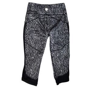Lululemon Fit Physique Crop (19") Luon Suited Jacquard Black White / Black 6 EUC